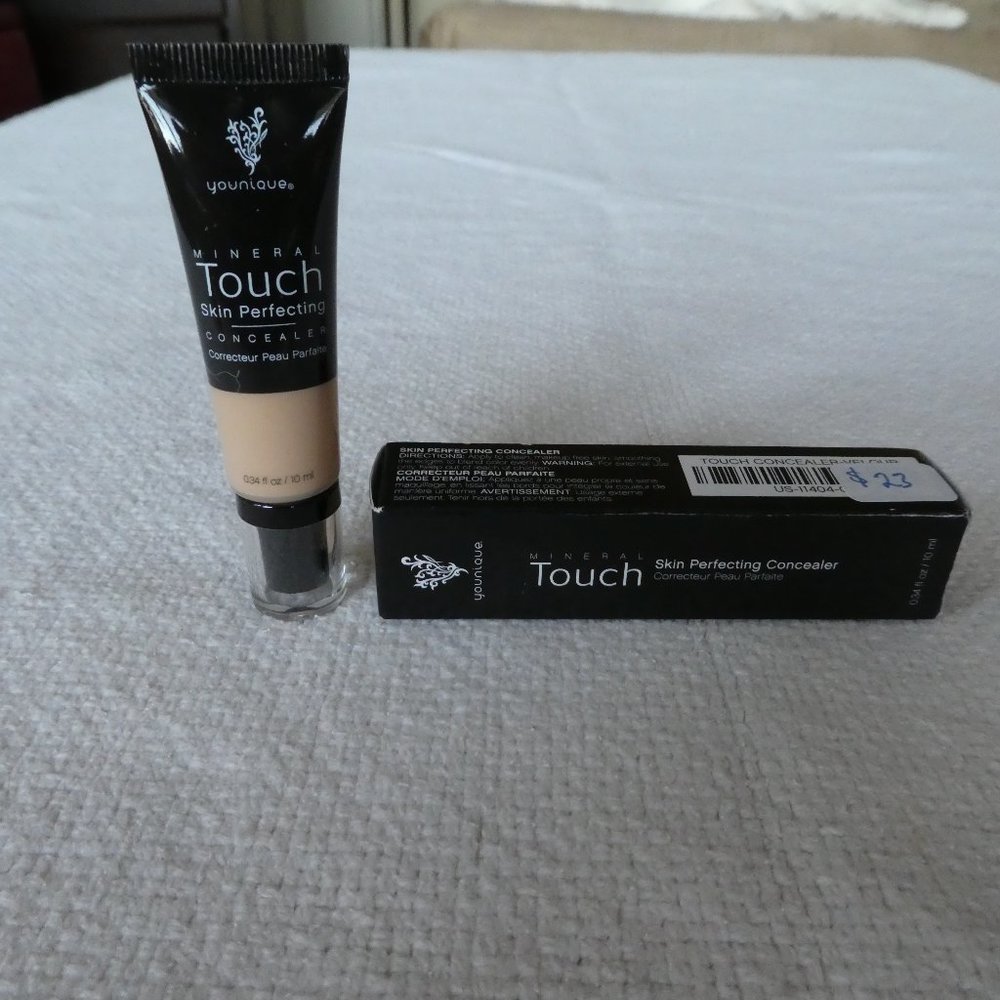 Younique Mineral Touch Concealer in Velour